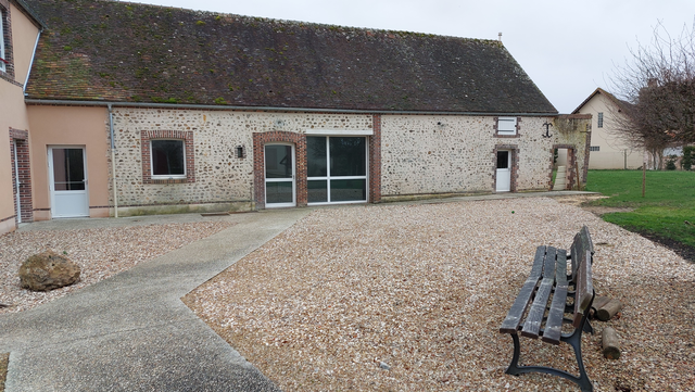 La mairie du Mesnil Thomas 